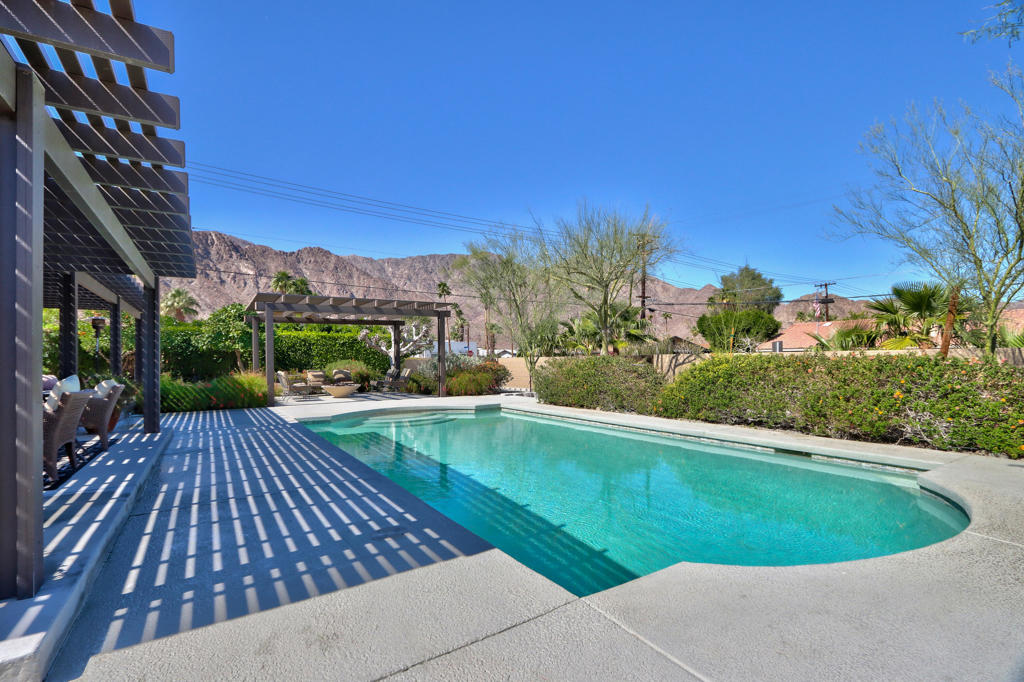 52045 Avenida Carranza