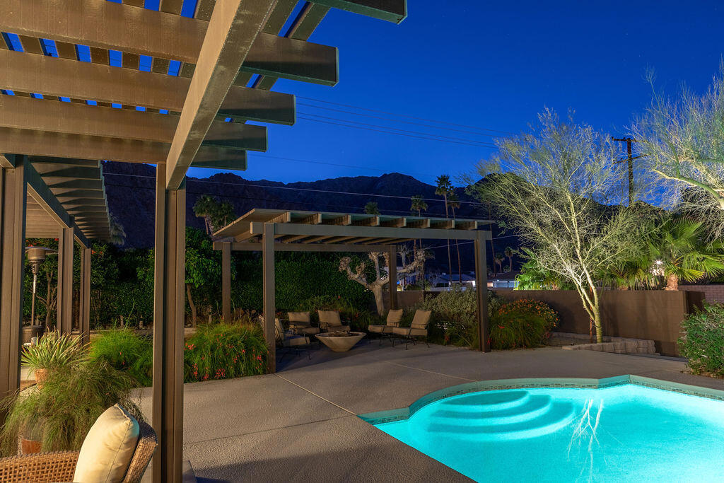 52045 Avenida Carranza