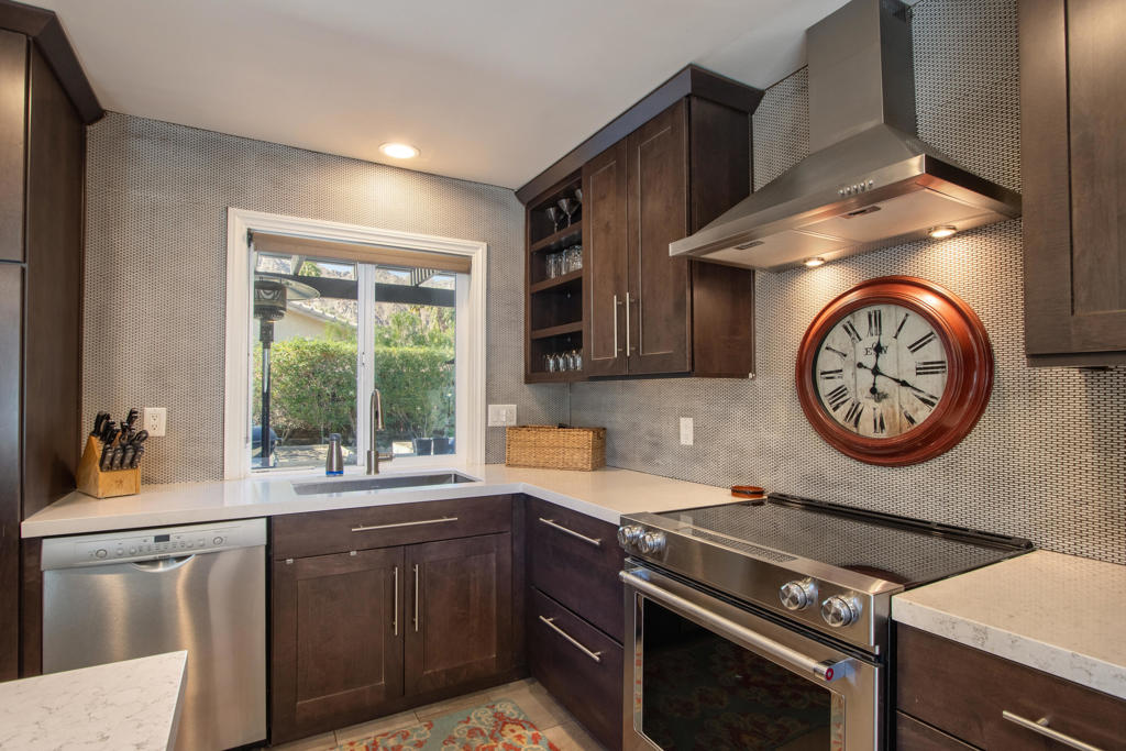 52045 Avenida Carranza