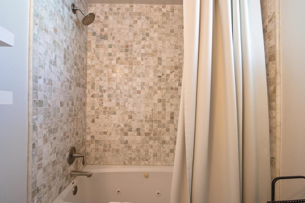 52045 Avenida Carranza