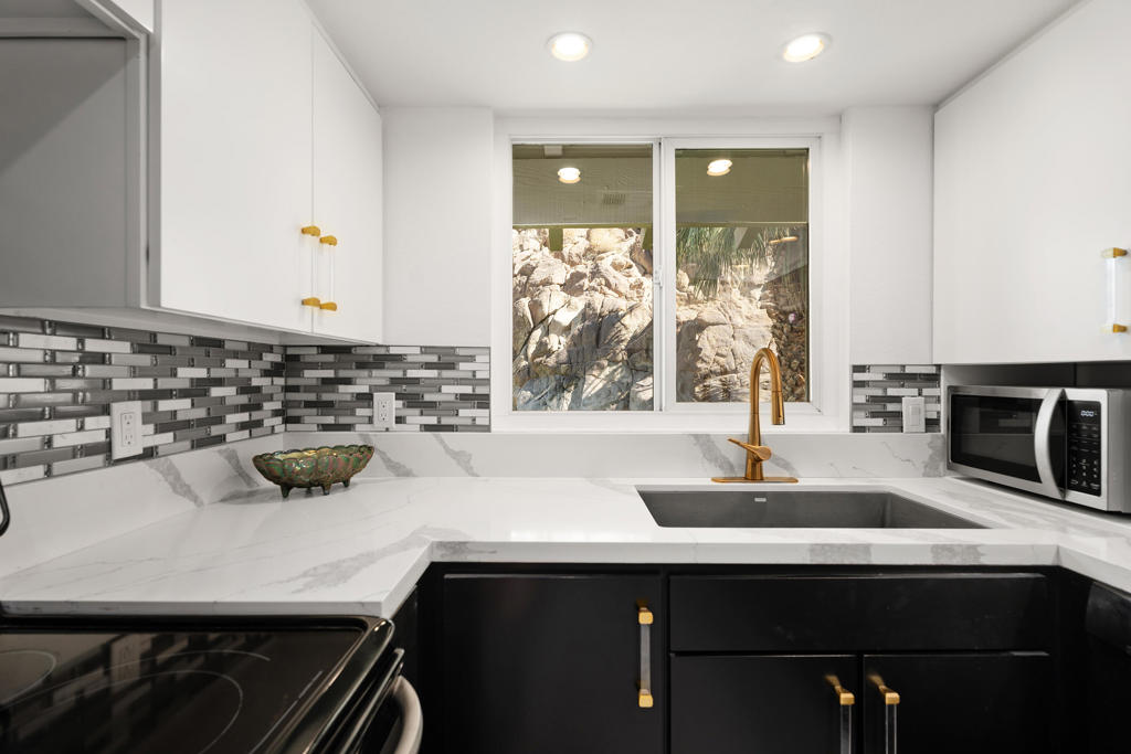 46558 Arapahoe Circle B