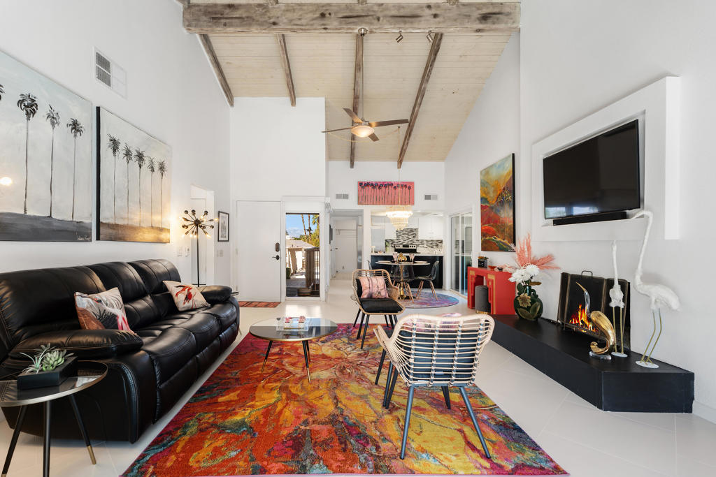 46558 Arapahoe Circle B