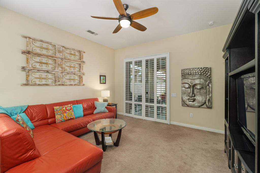 80629 Avenida San Fernando