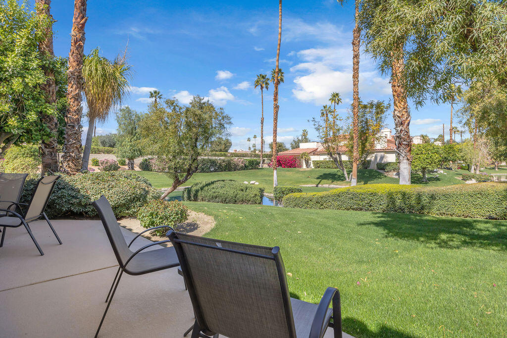 124 Willow Lake Drive