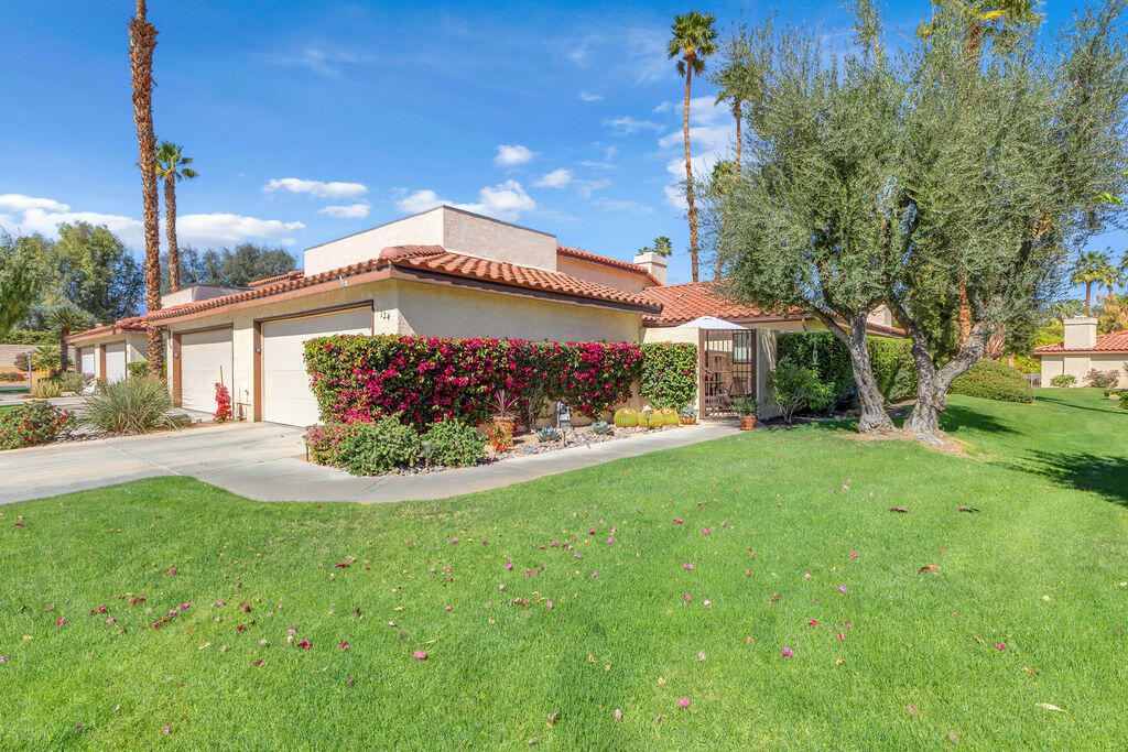 124 Willow Lake Drive