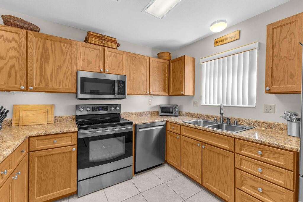 124 Willow Lake Drive