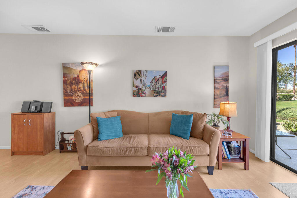 124 Willow Lake Drive