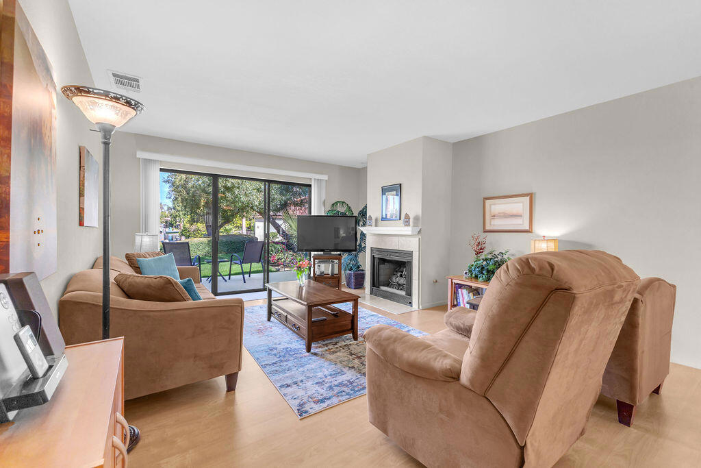 124 Willow Lake Drive