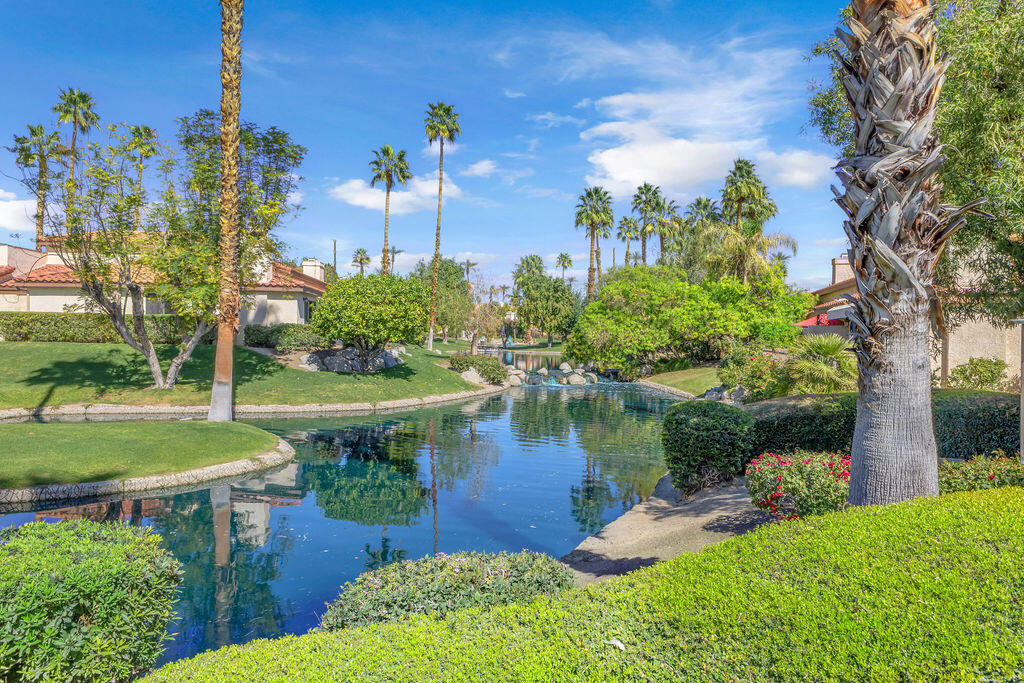 124 Willow Lake Drive