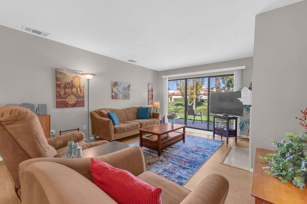 124 Willow Lake Drive