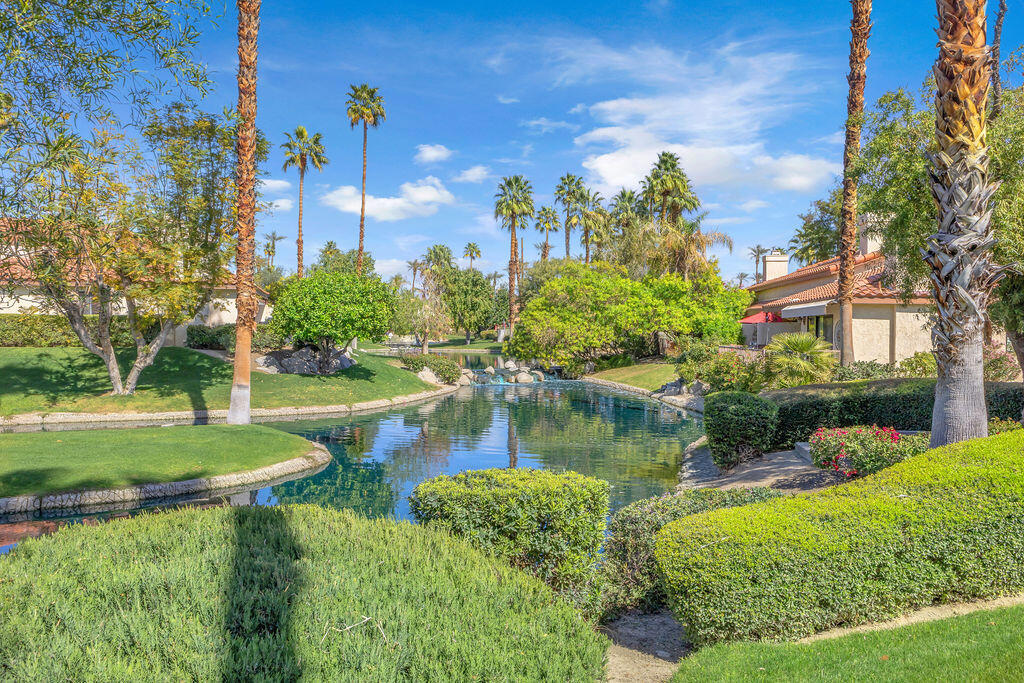 124 Willow Lake Drive