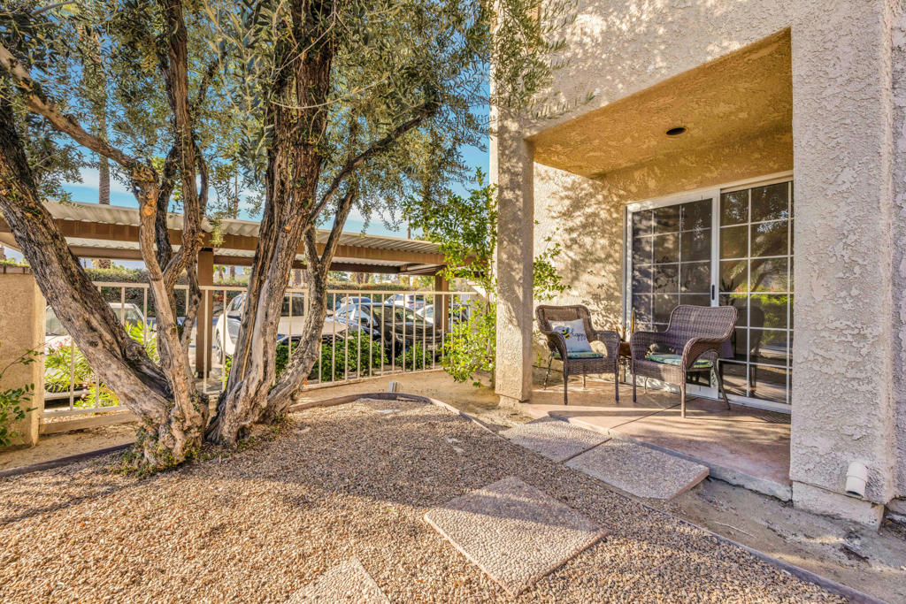 2700 Lawrence Crossley Road 3