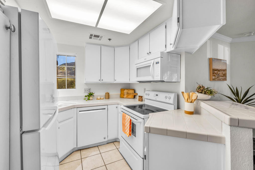 2700 Lawrence Crossley Road 3