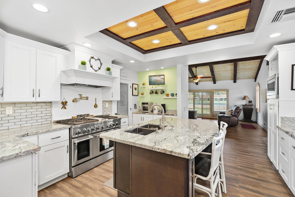 43821 Chapelton Drive