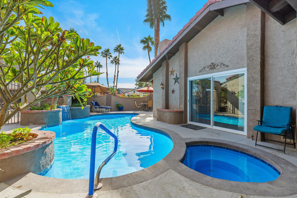 43821 Chapelton Drive