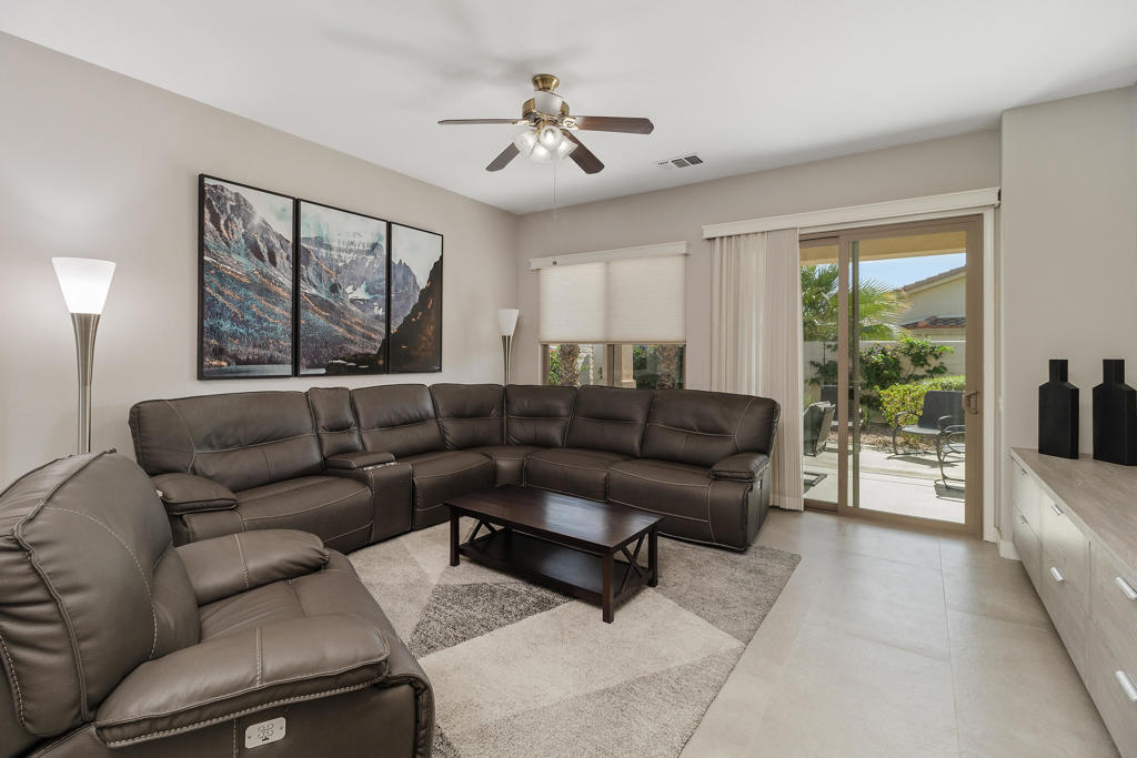 80639 Avenida San Fernando