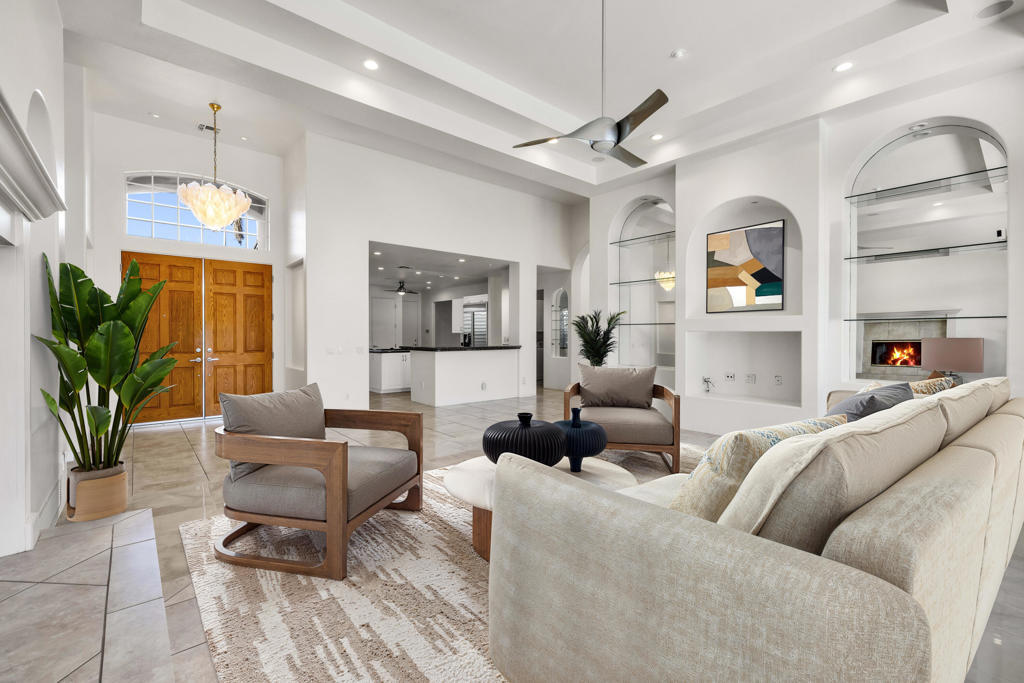 14 Collegiate Circle