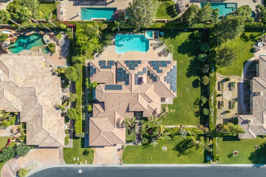 14 Collegiate Circle