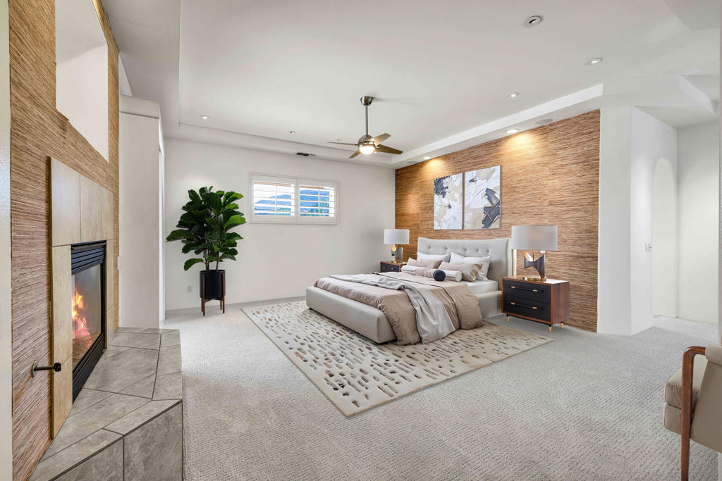 14 Collegiate Circle