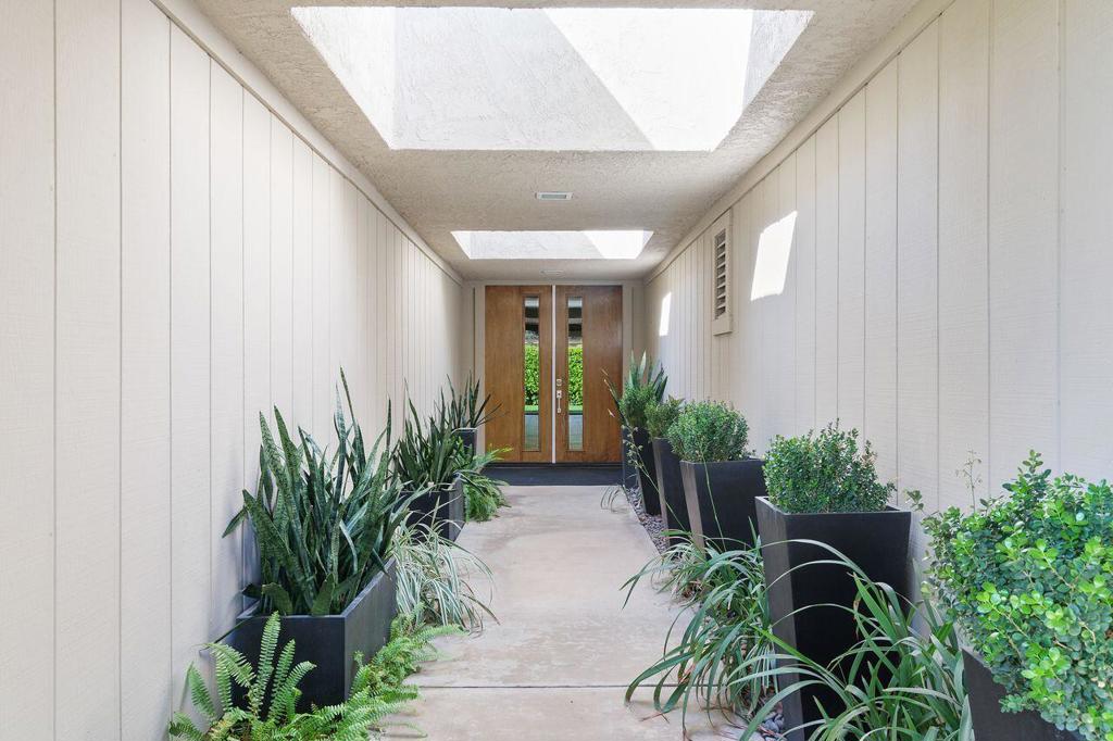 26 Princeton Drive