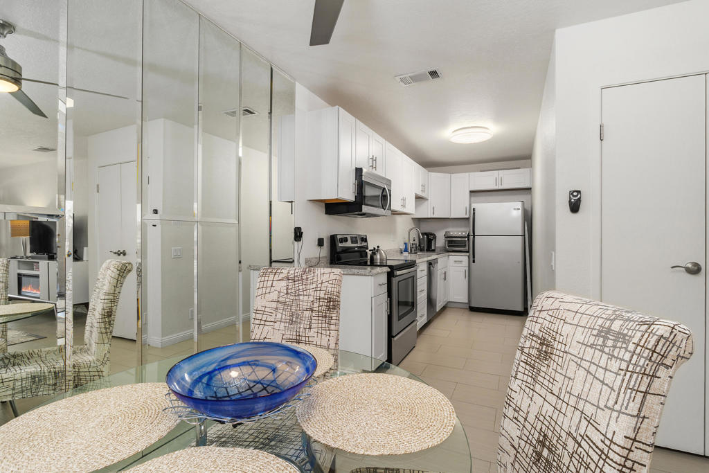 2821 Los Felices Circle W 114