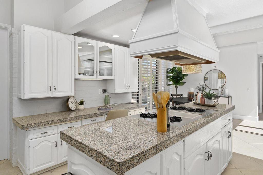 73367 Oriole Court