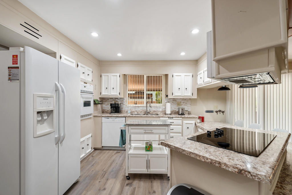 73660 Cabazon Peak Drive