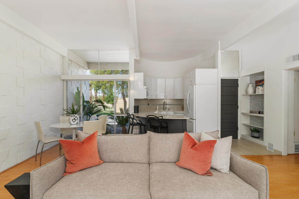 441 Sandpiper Street