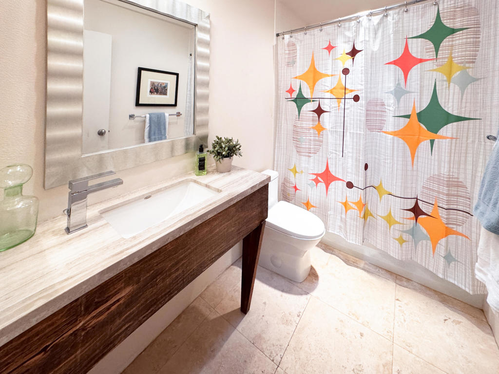 189 Desert Lakes Drive