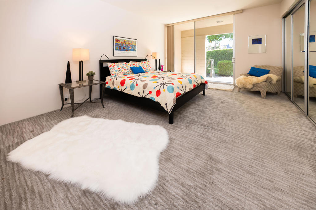 189 Desert Lakes Drive