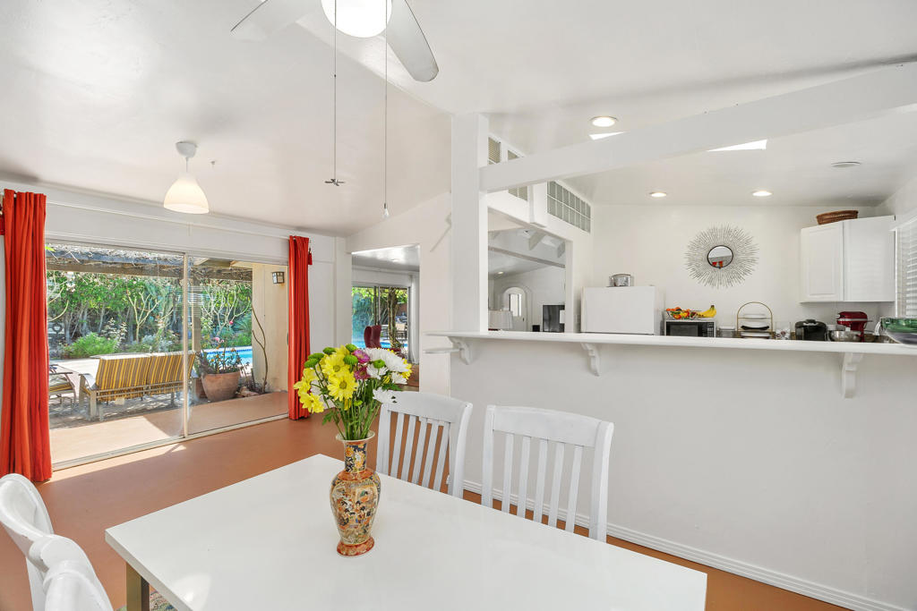 1065 E Sunny Dunes Road