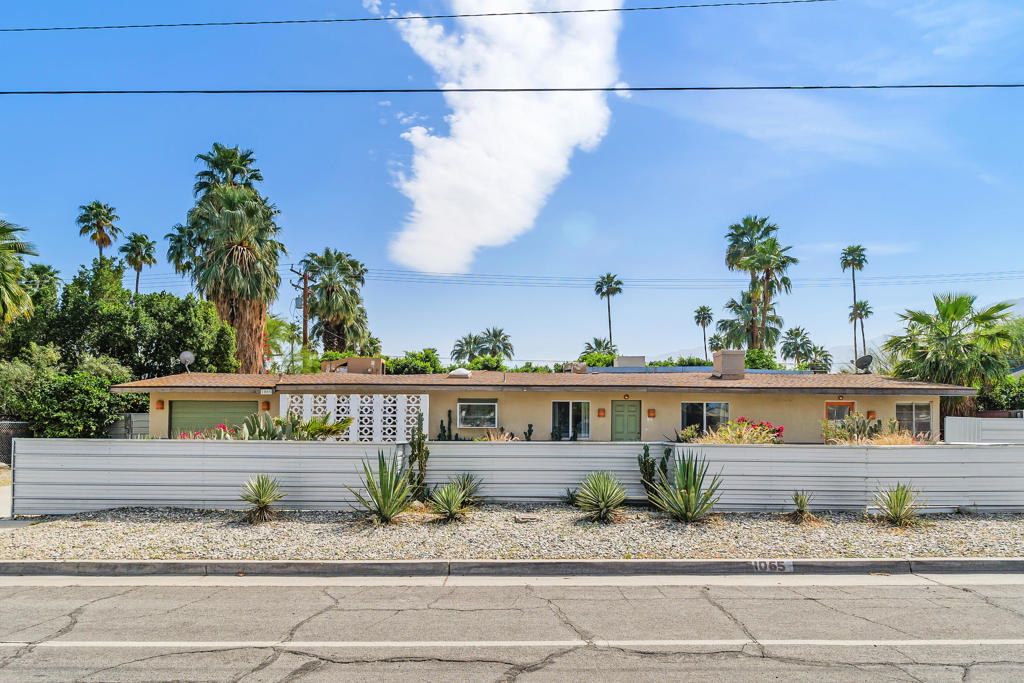 1065 E Sunny Dunes Road