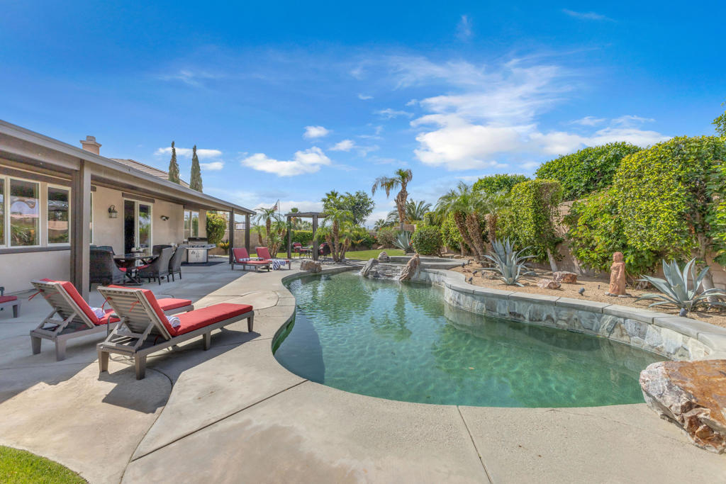 40373 Padova Drive Drive