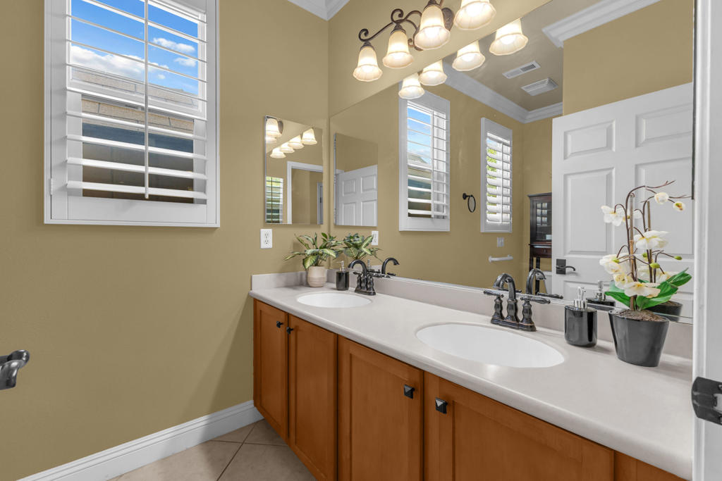 40373 Padova Drive Drive