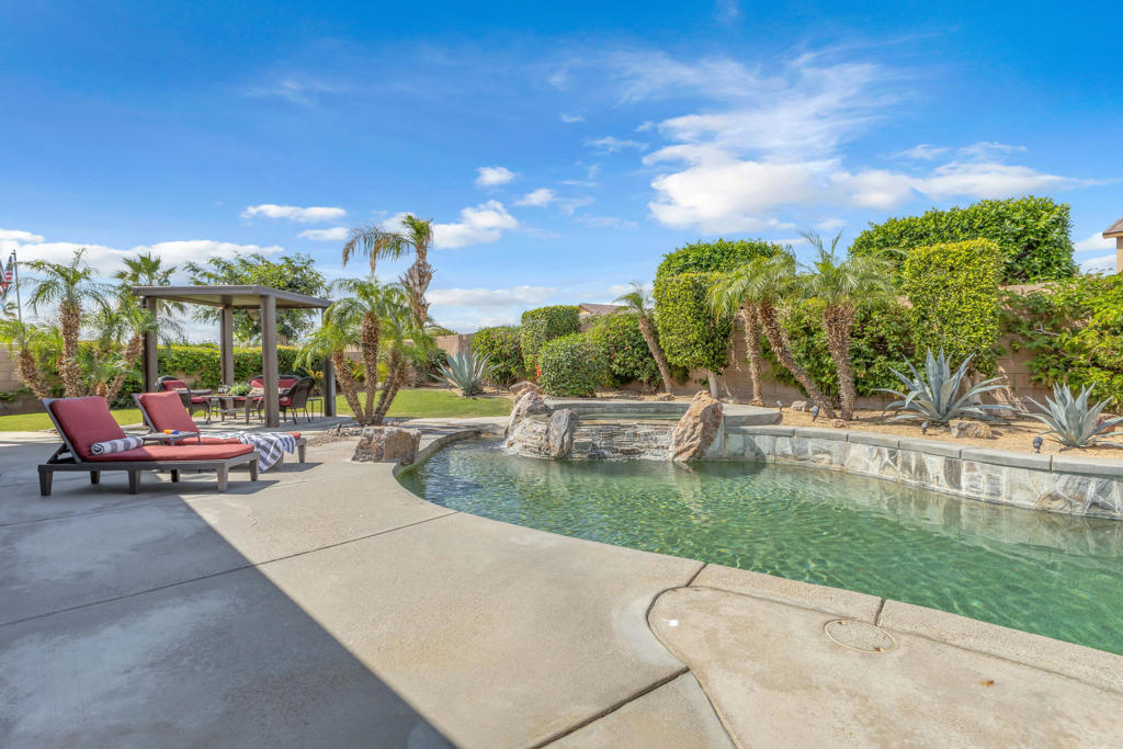 40373 Padova Drive Drive