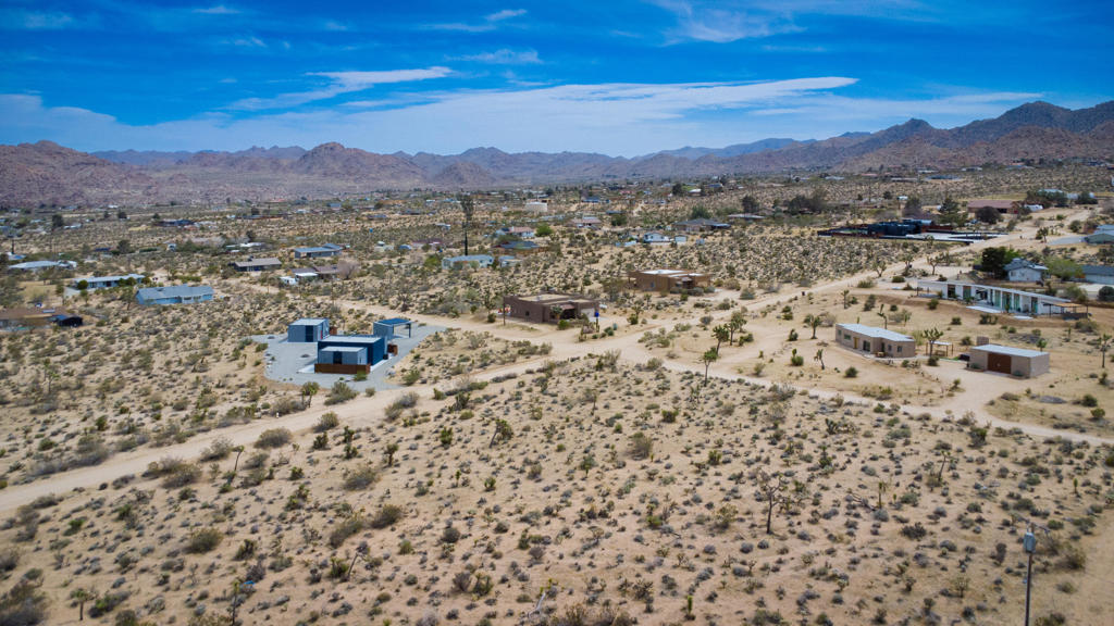 60926 Alta Vista Drive