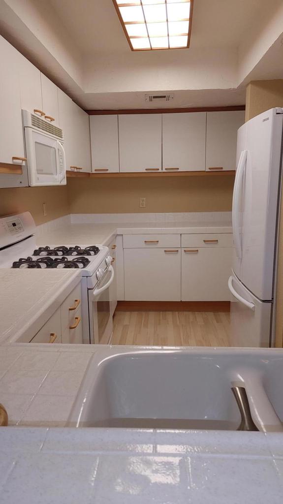 35200 Cathedral Canyon Drive A-7