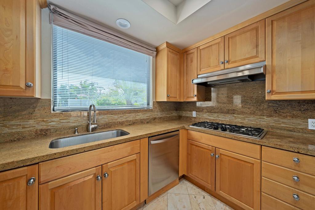 10122 Lakeview Drive