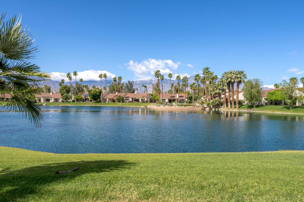 10122 Lakeview Drive