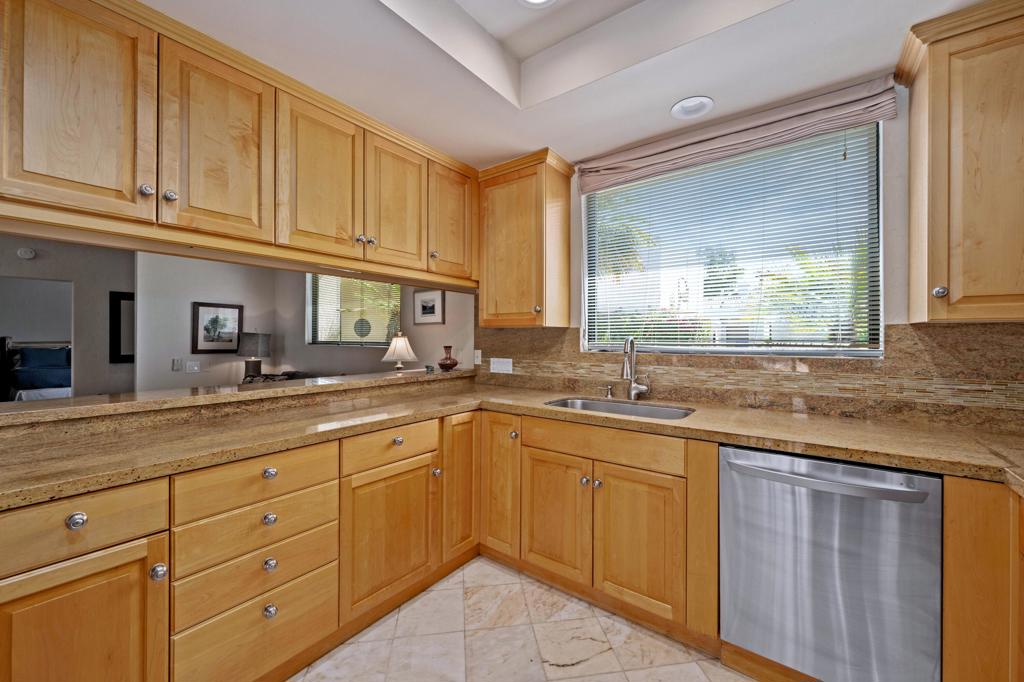 10122 Lakeview Drive