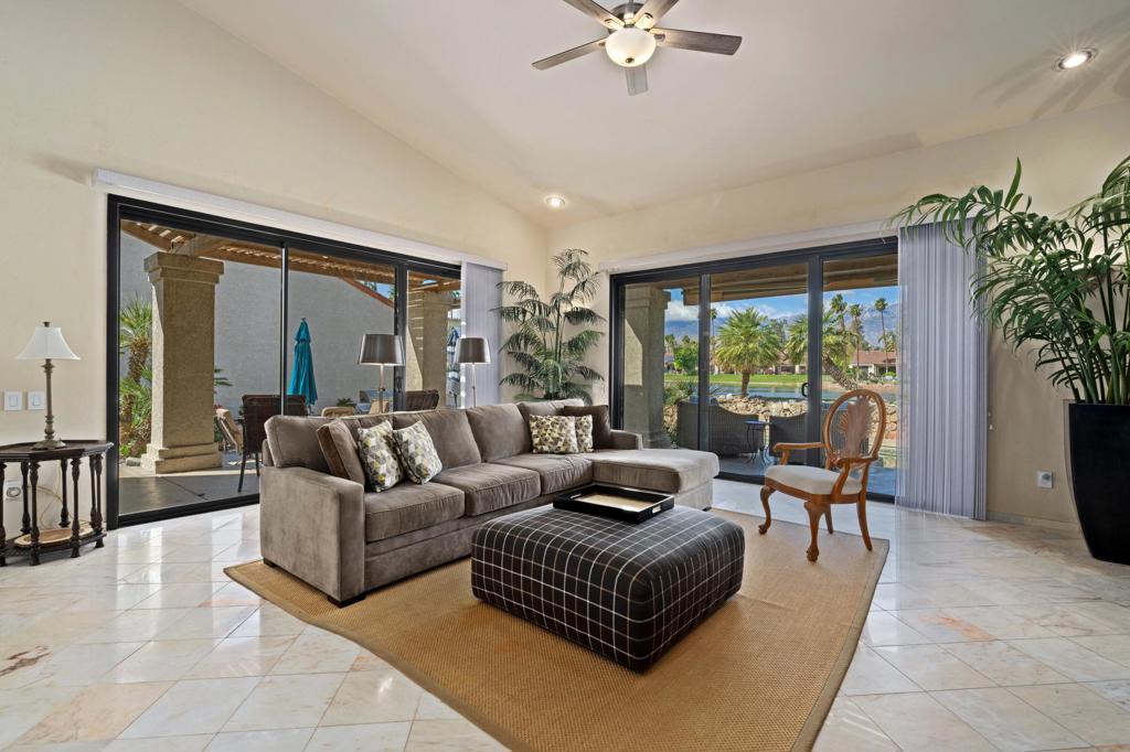 10122 Lakeview Drive