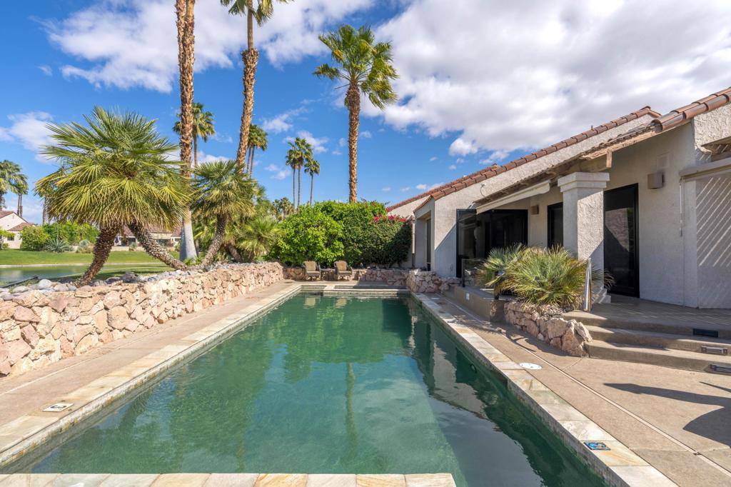 10122 Lakeview Drive