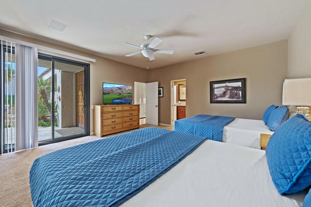 10122 Lakeview Drive