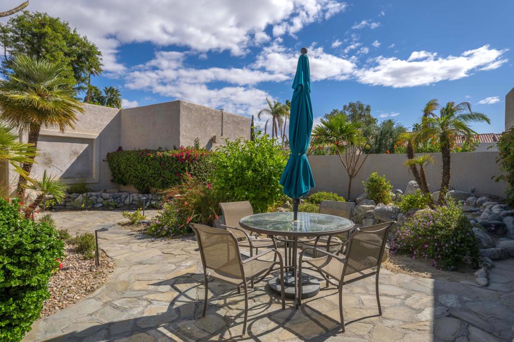 10122 Lakeview Drive