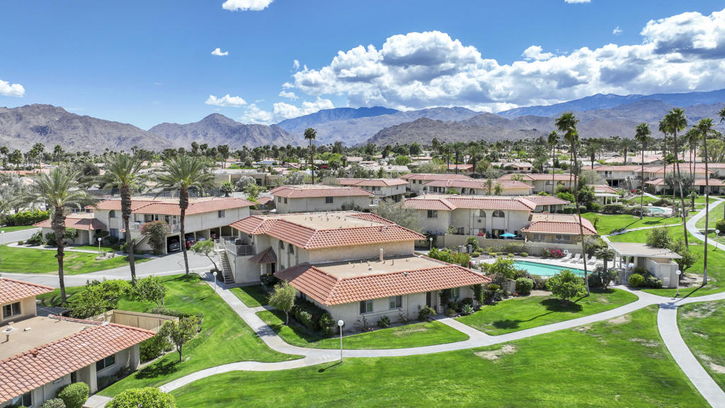 73225 Rod Laver Lane