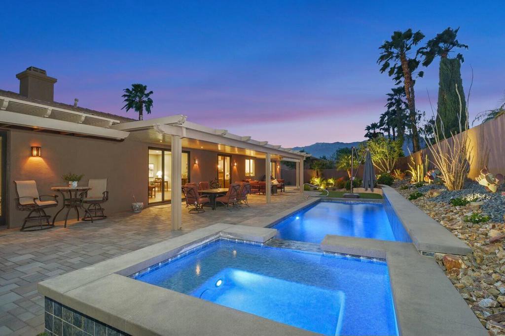 69806 Camino Pacifico