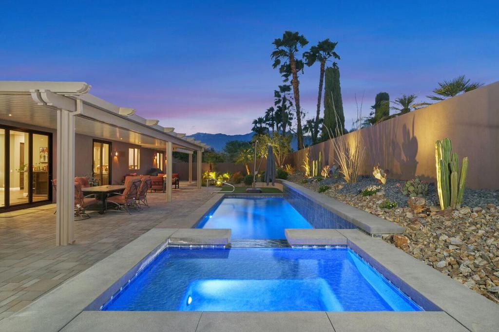 69806 Camino Pacifico