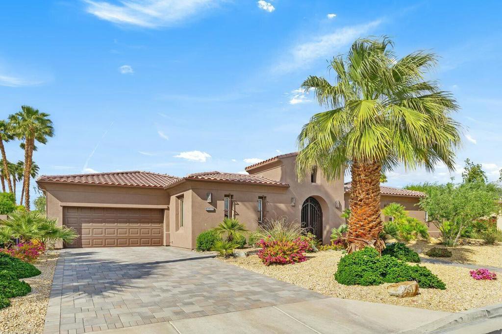 69806 Camino Pacifico