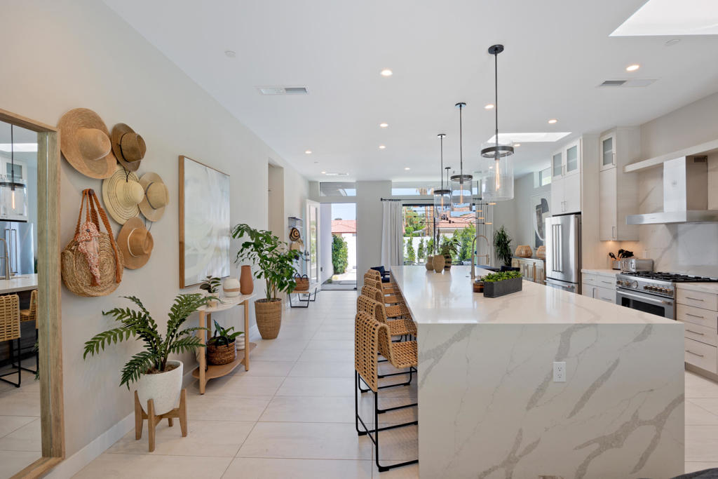 52085 Avenida Cortez