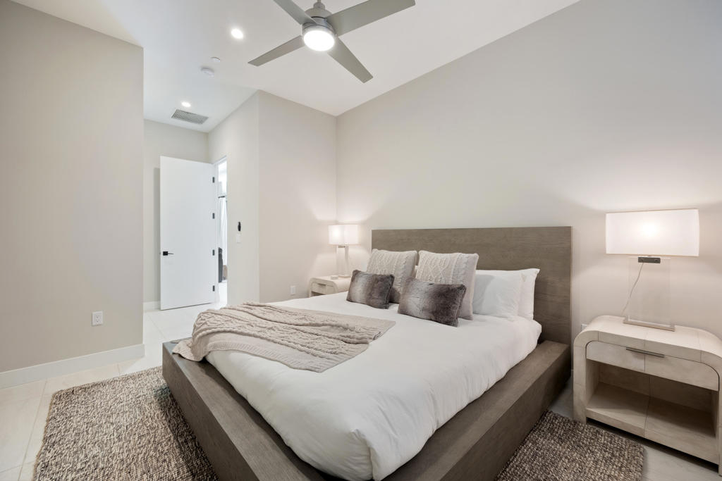 52085 Avenida Cortez